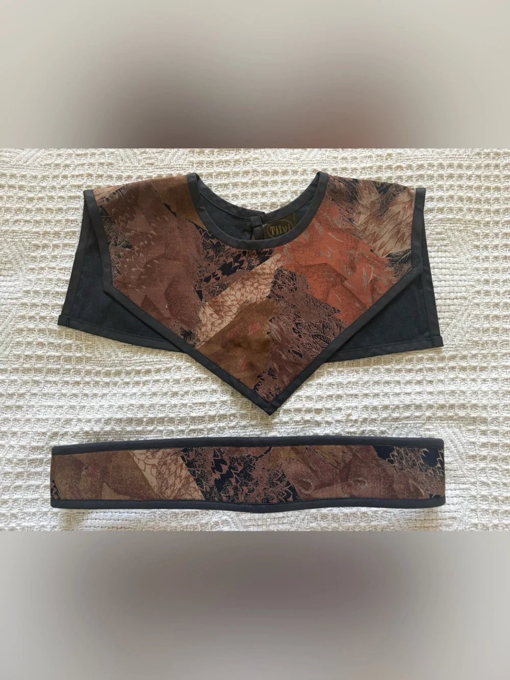 Hand made brown print & black cloth collar and belt set from Finland